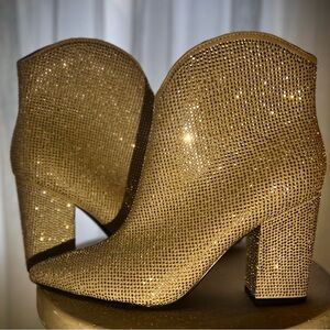 Elegant Silver Women's Ankle Boots